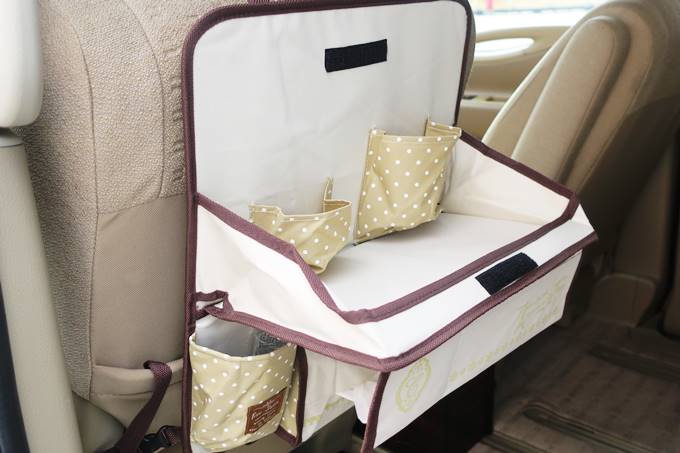 車内でごはんするため車にテーブルをつけてみた まゆゆんのヘルシーブログ